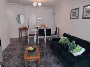 Apartamento a uma quadra do mar (200 m da Praia)